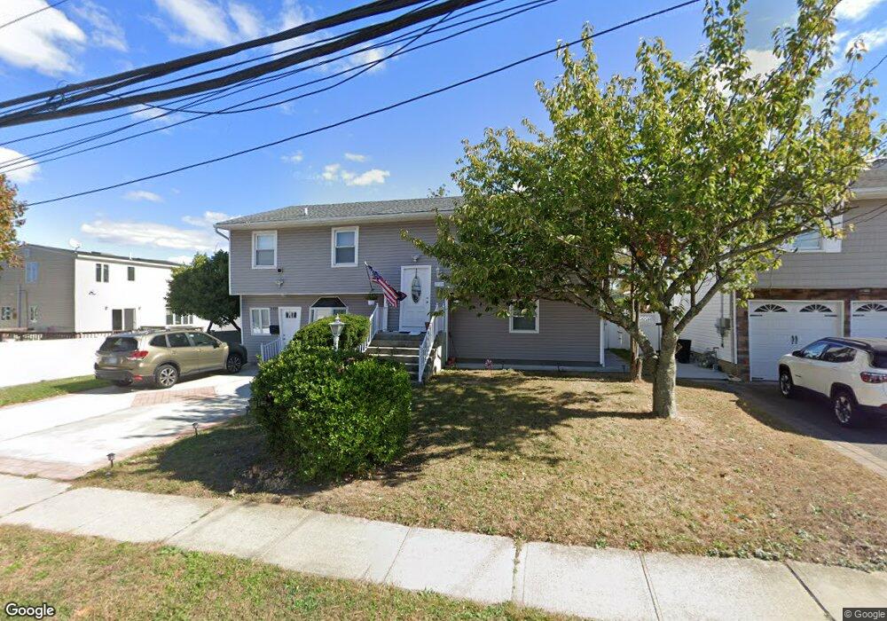 2709 Lee Place, Bellmore, NY 11710 - photo 1