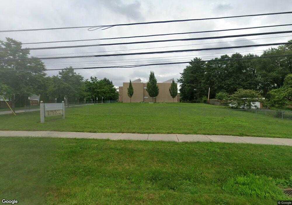 814 McNaughten Rd, Columbus, OH 43213 - photo 1