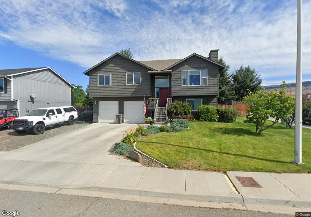 2591 NE Noble Loop, East Wenatchee, WA 98802 - photo 1