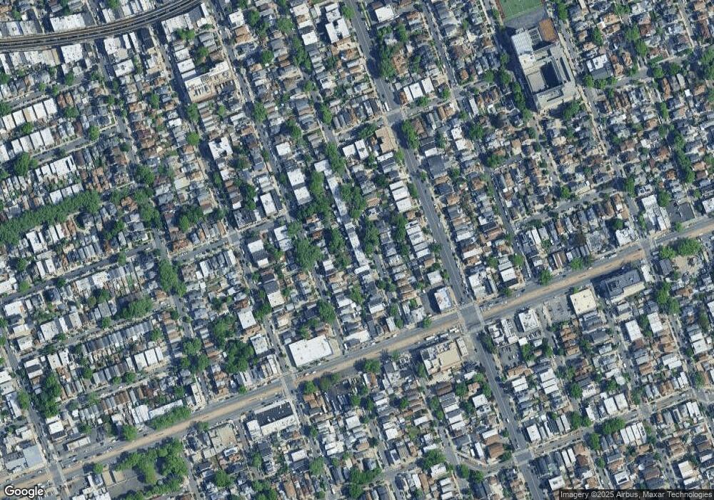 91-42 110th St, Richmond Hill, NY 11418 - photo 1