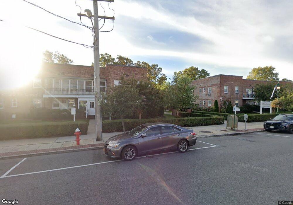 557 Central Ave unit 3-B, Cedarhurst, NY 11516 - photo 1