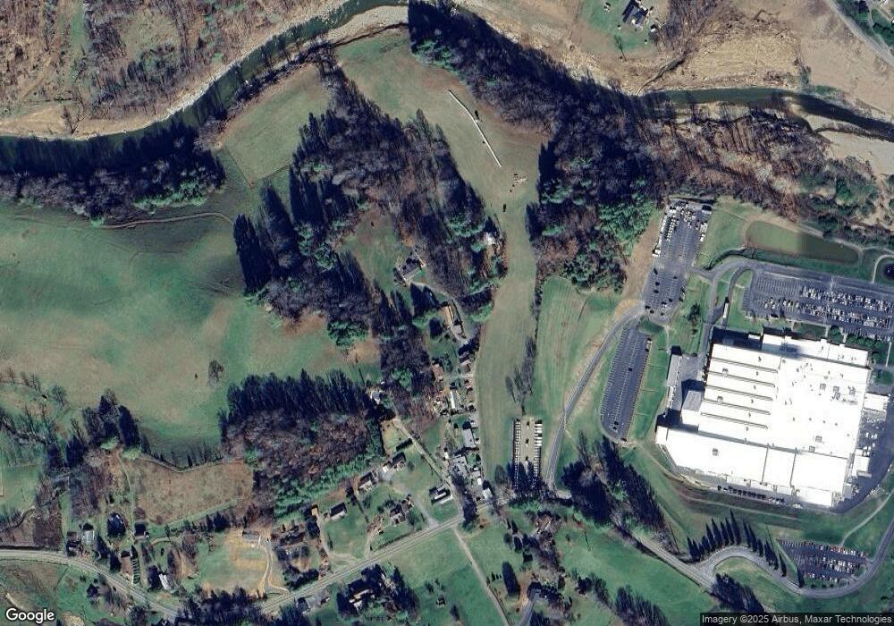 115 Old Dairy Ln, Burnsville, NC 28714 - photo 1