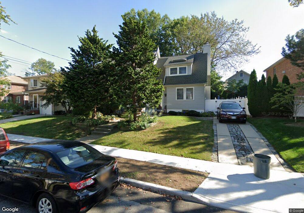 164 Kemball Ave, Staten Island, NY 10314 - photo 1