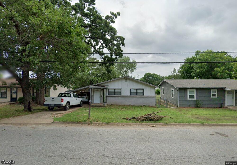 1026 W Bullock St, Denison, TX 75020 - photo 1