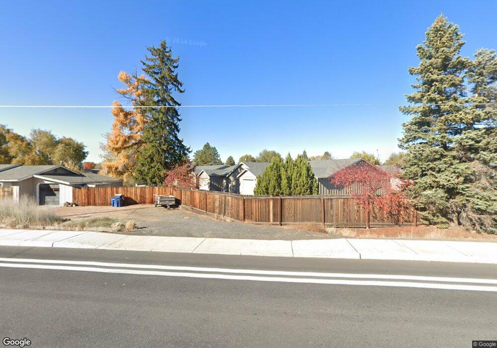 2851 SW 21st St, Redmond, OR 97756 - photo 1