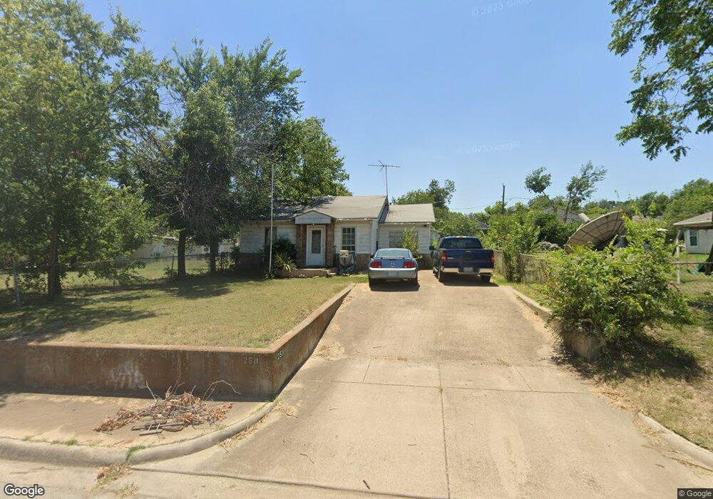 2511 NW 29th St, Fort Worth, TX 76106 - photo 1