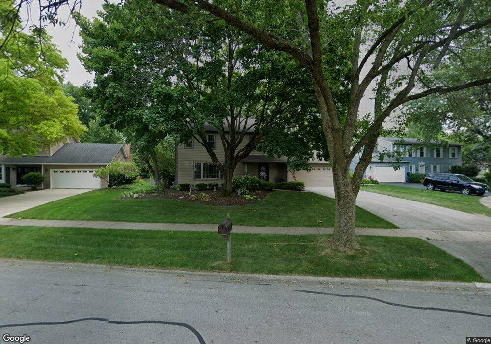 1924 Wellington Ct, Naperville, IL 60565 - photo 1