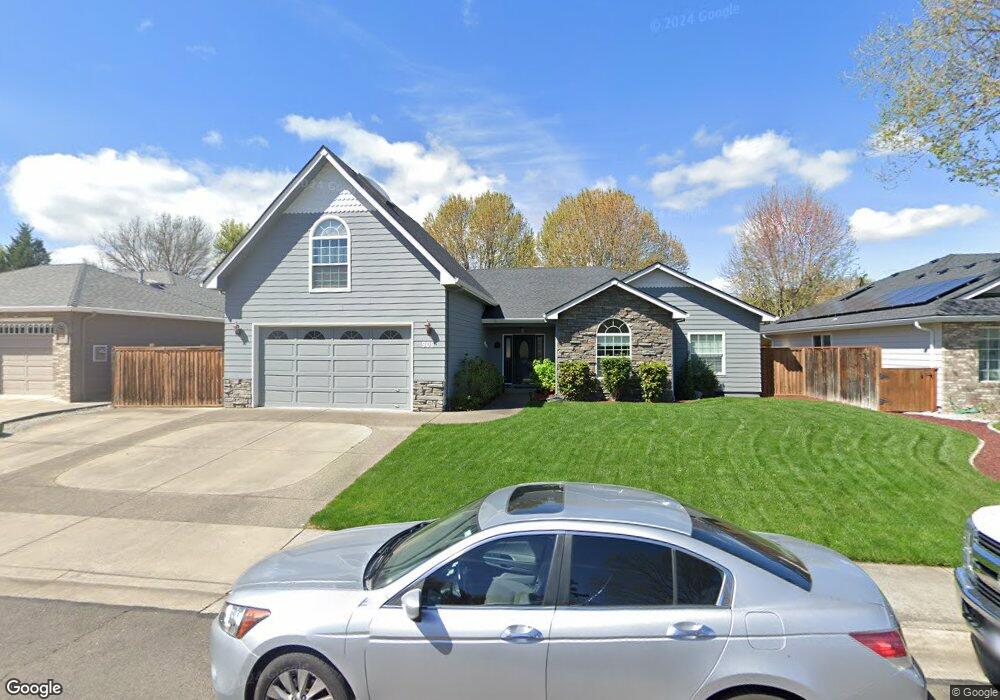 909 Mendolia Way, Central Point, OR 97502 - photo 1