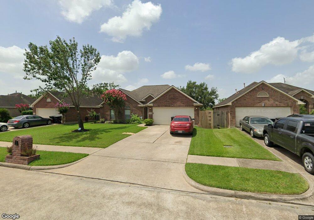 2962 Community Dr, Alvin, TX 77511 - photo 1