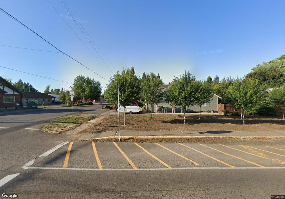 215 W Main St, Yamhill, OR 97148 - photo 1