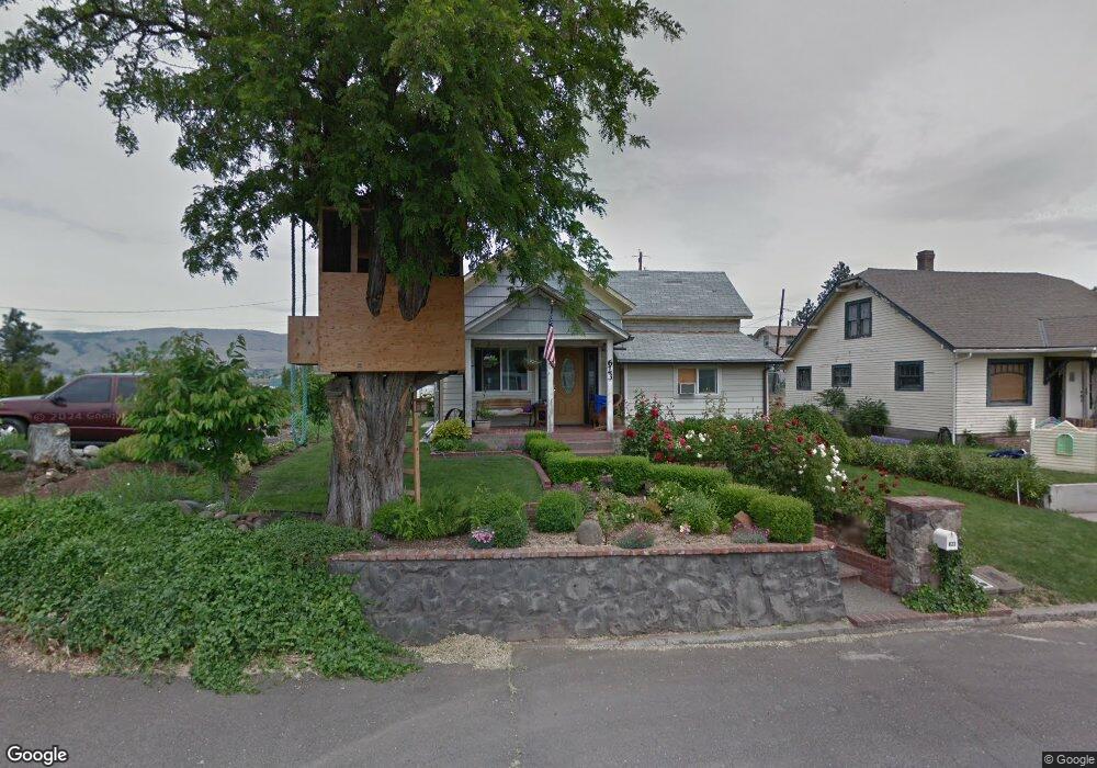 623 W 8th St, the Dalles, OR 97058 - photo 1