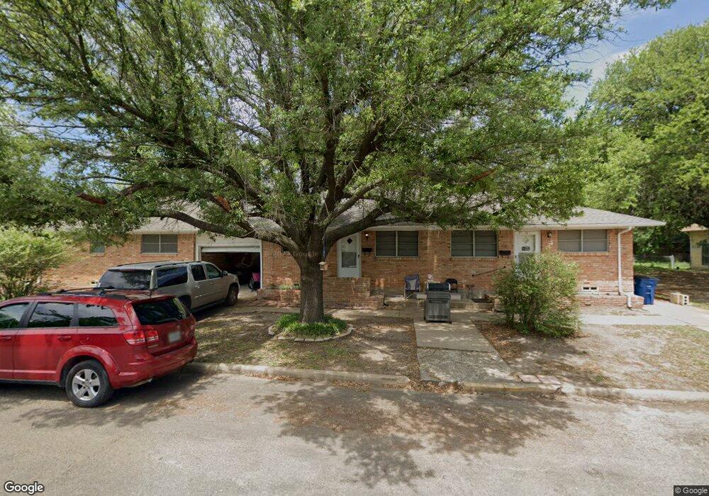 106 W Denton St, Ennis, TX 75119 - photo 1