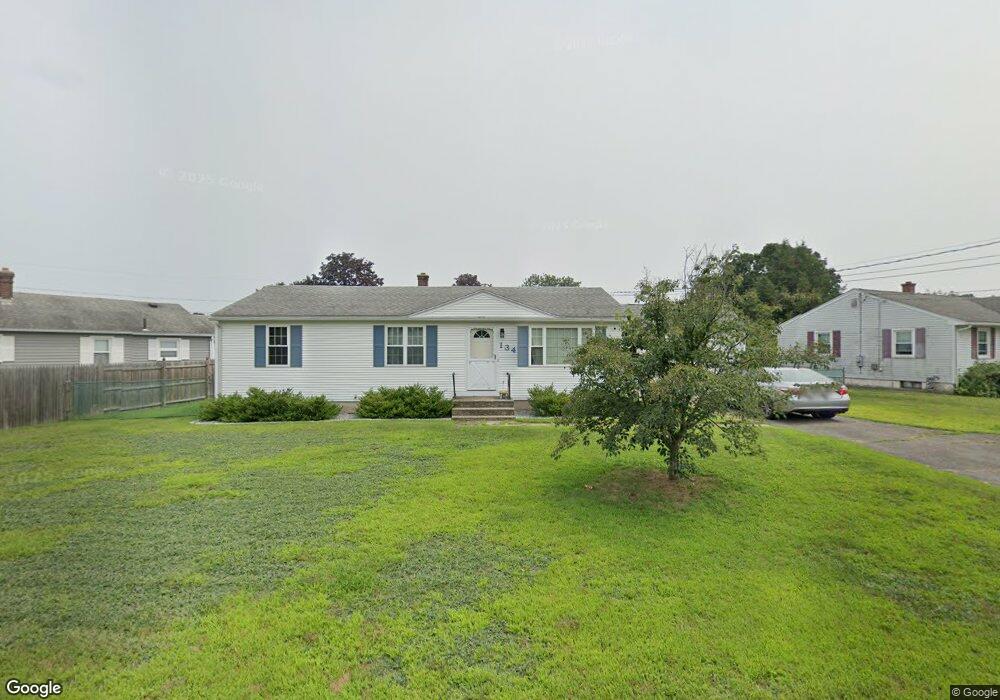 134 Bridle Path Cir, Ludlow, MA 01056 - photo 1