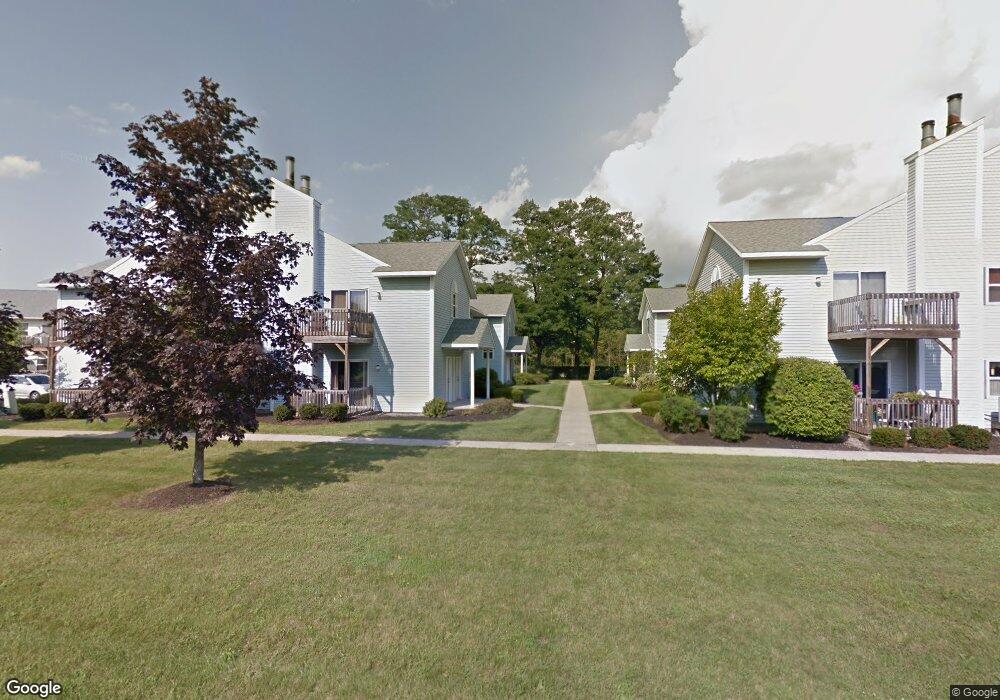 706 Cambridge Manor Dr, Schenectady, NY 12302 - photo 1