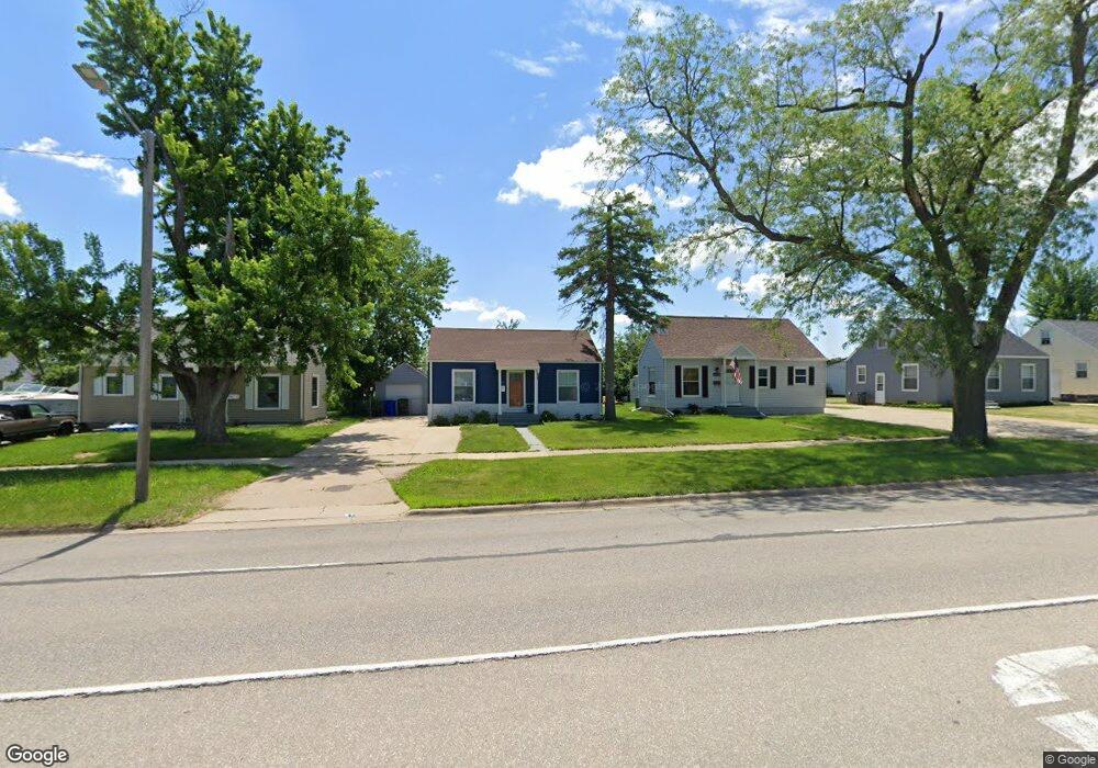 1821 Williams Blvd SW, Cedar Rapids, IA 52404 - photo 1
