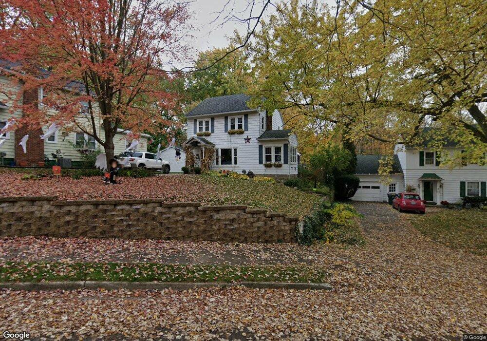 624 S Dexter Dr, Lansing, MI 48910 - photo 1