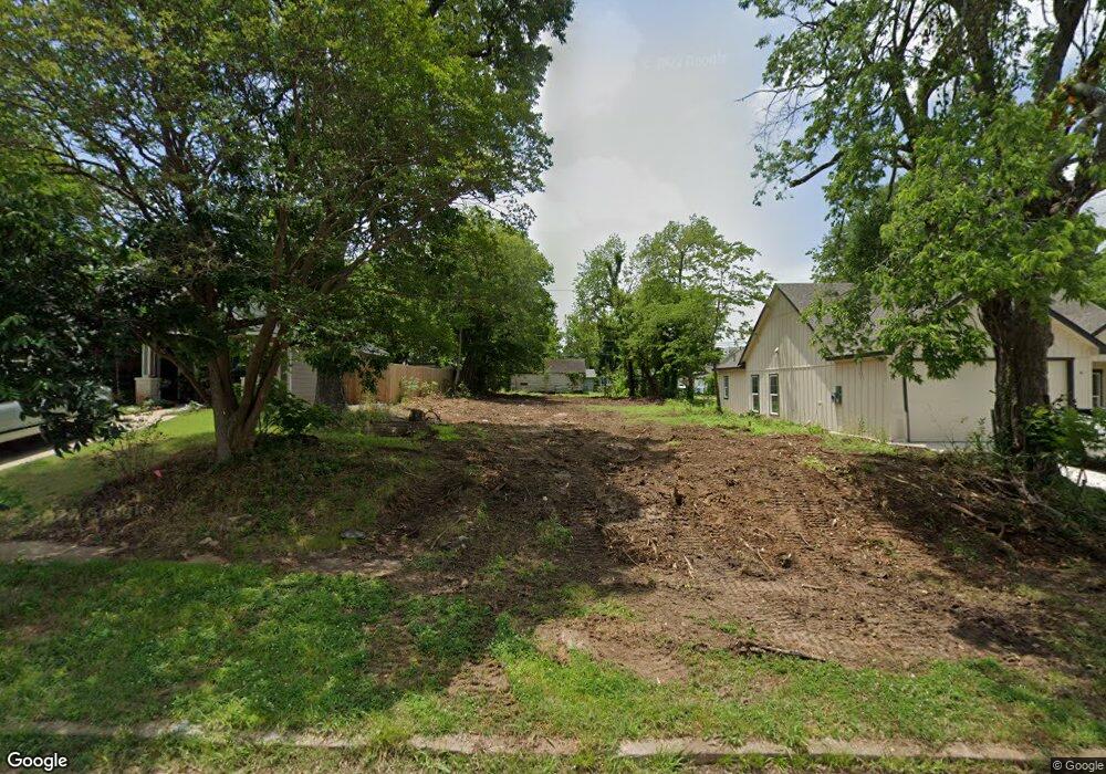 422 W Munson St, Denison, TX 75020 - photo 1