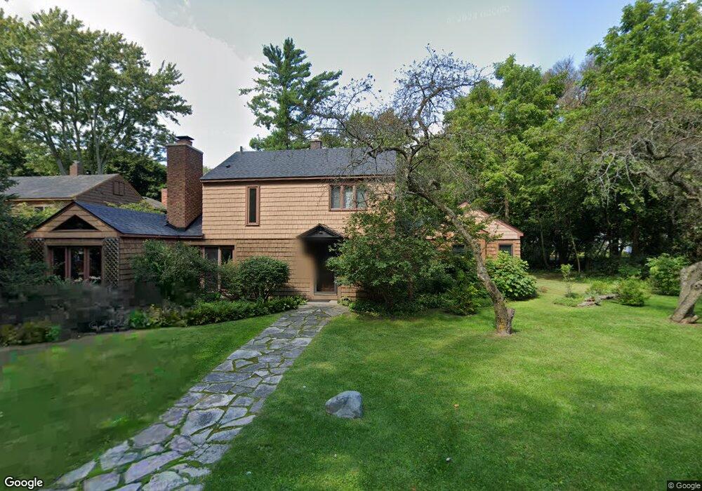 7360 Honeysuckle Rd, West Bloomfield, MI 48324 - photo 1