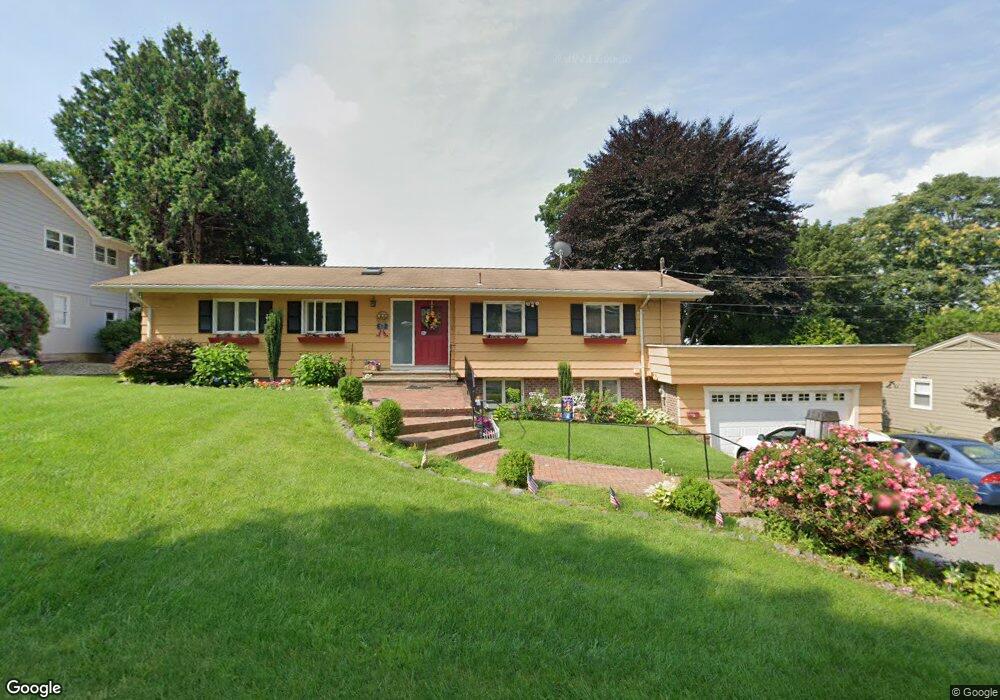 7 Baldwin Orchard Dr, Cranston, RI 02920 - photo 1