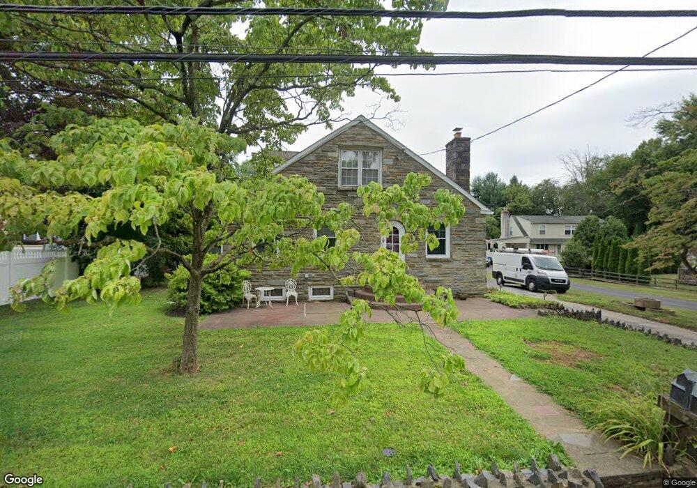 205 Locust St, Newtown Square, PA 19073 - photo 1