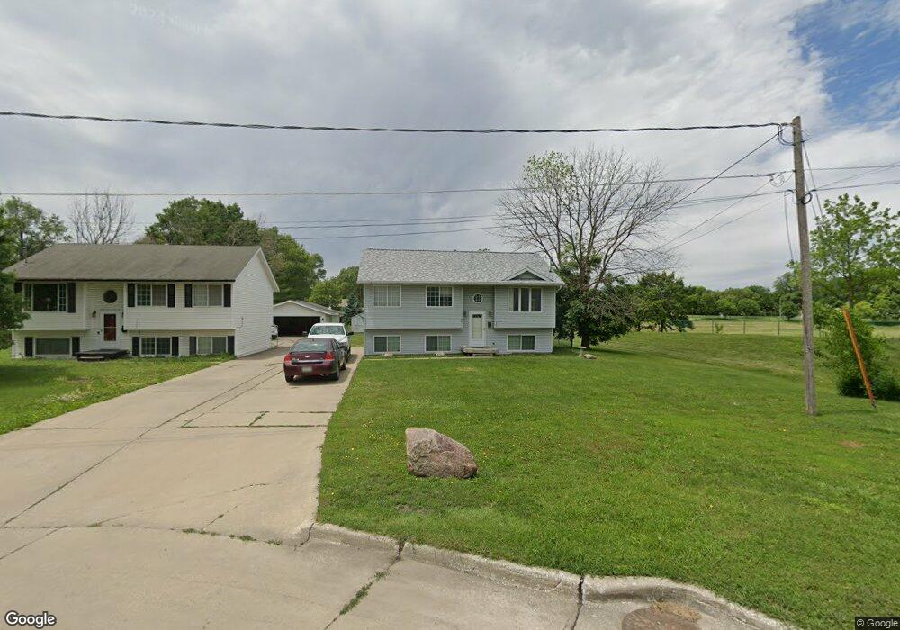 1400 E 26th Ct, Des Moines, IA 50317 - photo 1