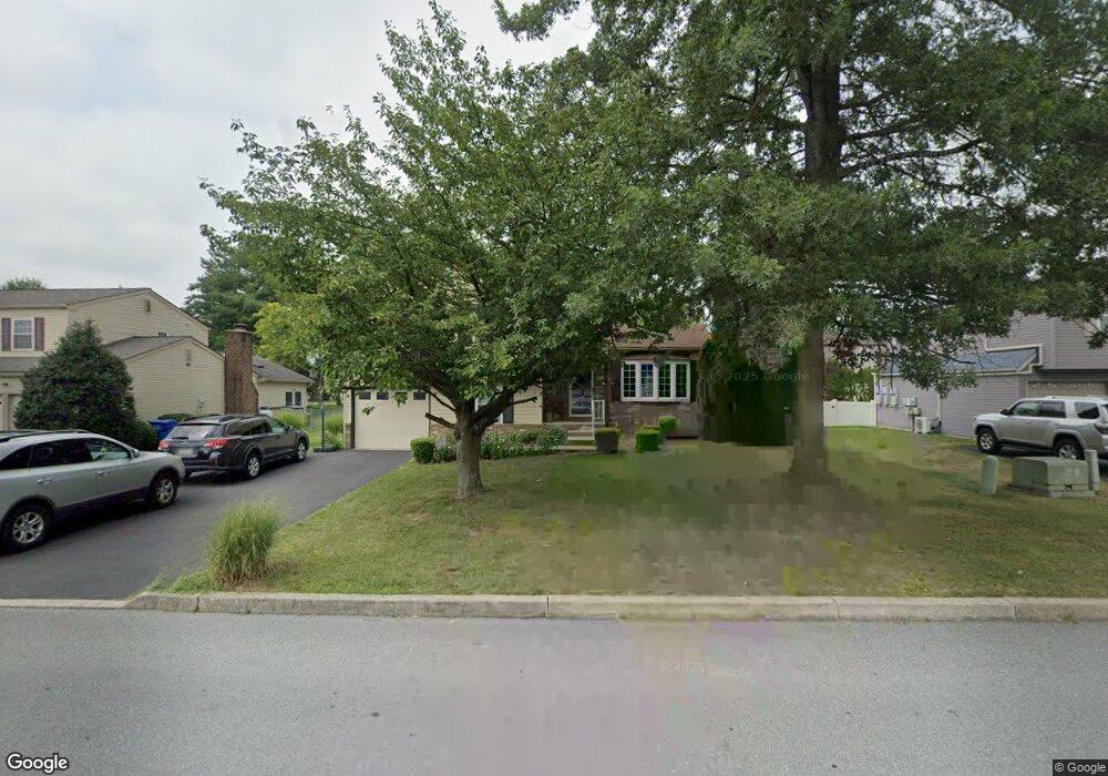 458 Sweetbriar Dr, Harrisburg, PA 17111 - photo 1