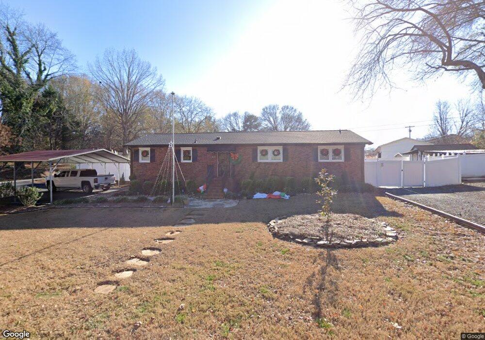 120 Lakeview St, Inman, SC 29349 - photo 1