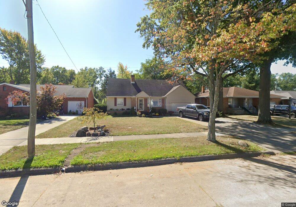 2522 E 35th St, Lorain, OH 44055 - photo 1