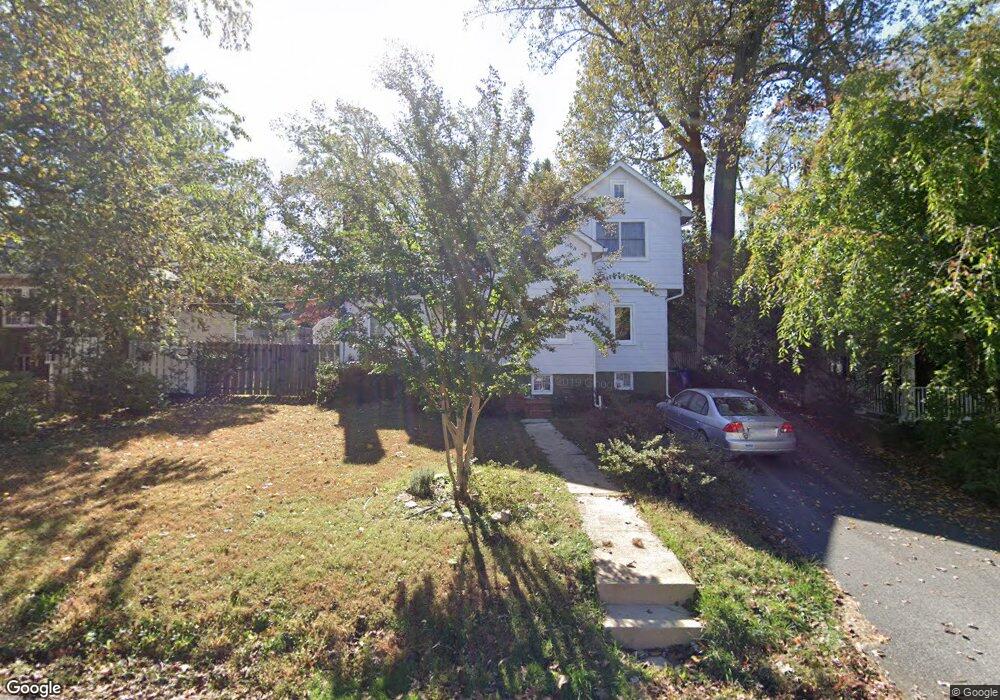 4536 N Chelsea Ln, Bethesda, MD 20814 - photo 1