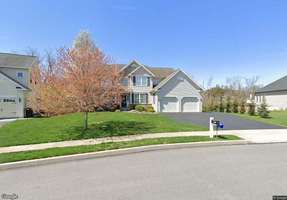 72 Bent Brook Cir, Reading, PA 19606 - photo 1