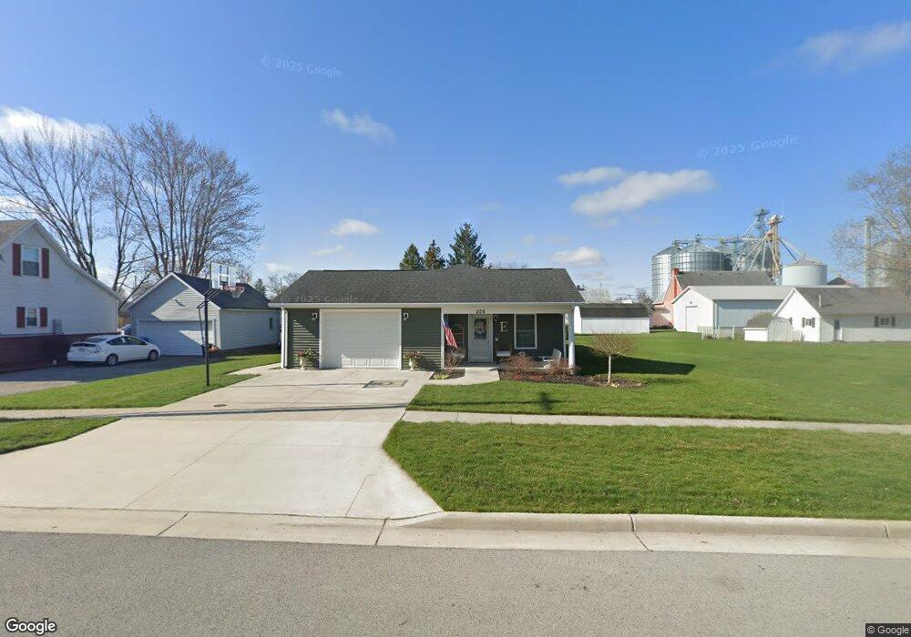 206 E Plum St, Columbus Grove, OH 45830 - photo 1