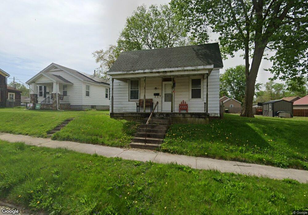 311 5th St, Lincoln, IL 62656 - photo 1