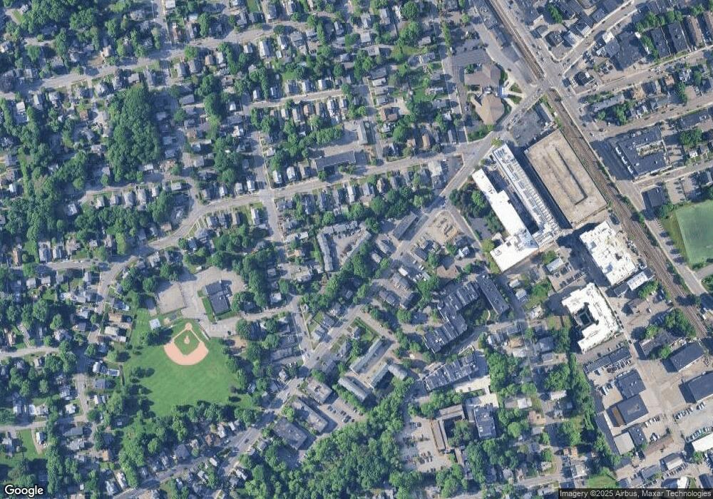 98 Cedar St unit 17, Wakefield, MA 01880 - photo 1