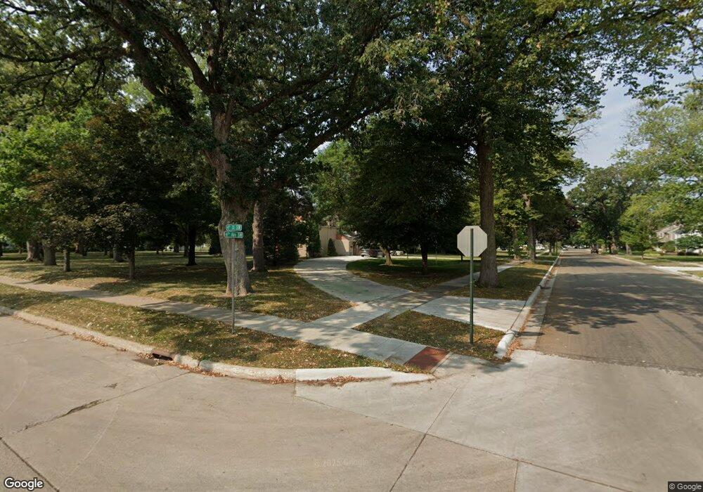 704 4th St SW, Austin, MN 55912 - photo 1