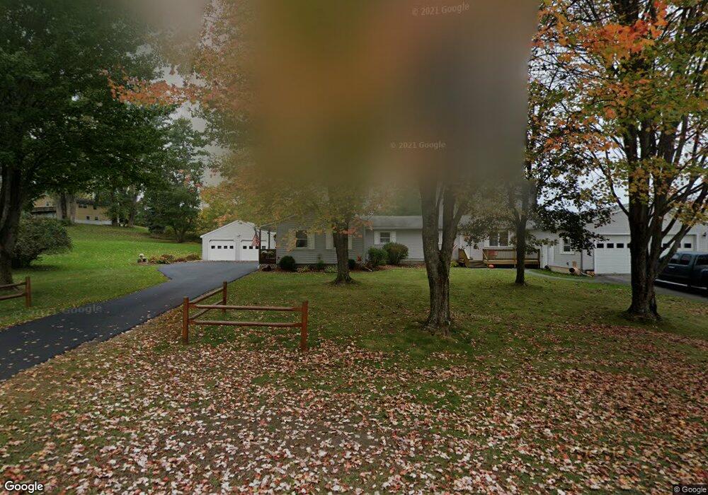 72 Red Barn Hill Rd, Milton, VT 05468 - photo 1