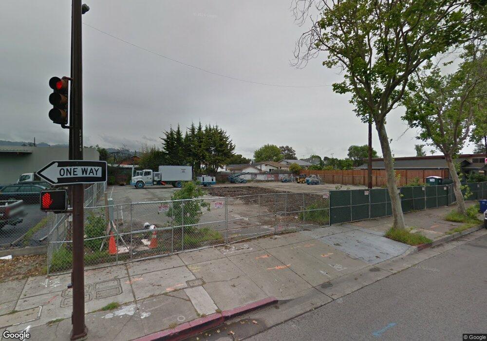 2747 San Pablo Ave unit LW2, Berkeley, CA 94702 - photo 1