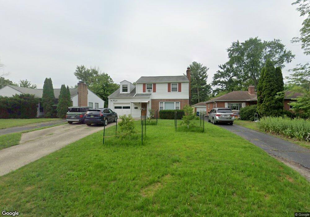 627 E Weisheimer Rd, Columbus, OH 43214 - photo 1