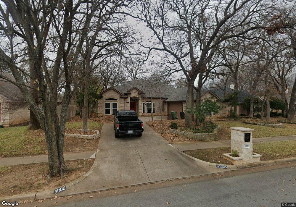 1005 W Redbud Dr, Hurst, TX 76053 - photo 1