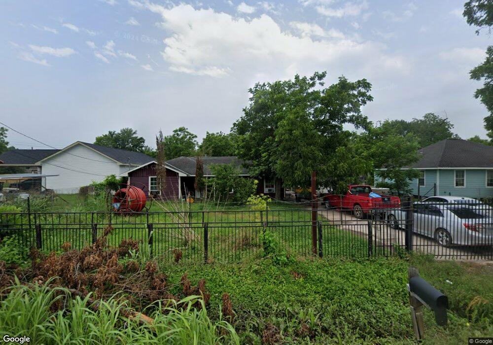 9715 Shady Ln, Houston, TX 77093 - photo 1