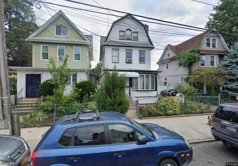 9123 112th St, Richmond Hill, NY 11418 - photo 1