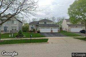 2715 W Hidden Glen Dr, Waukegan, IL 60085