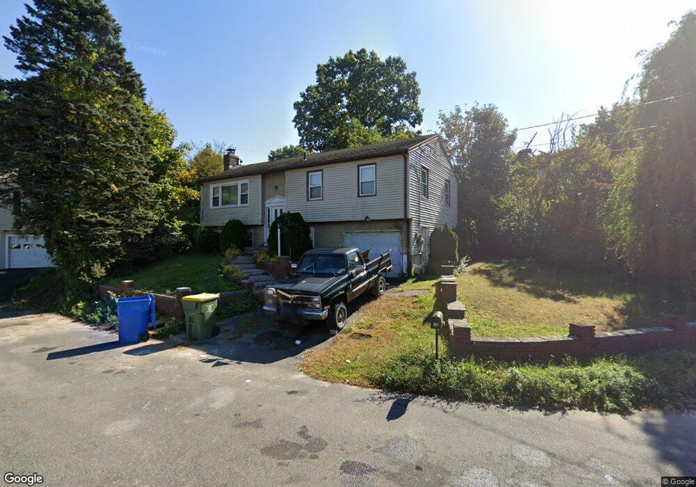 17 Gorman Cir, Waterbury, CT 06706 - photo 1