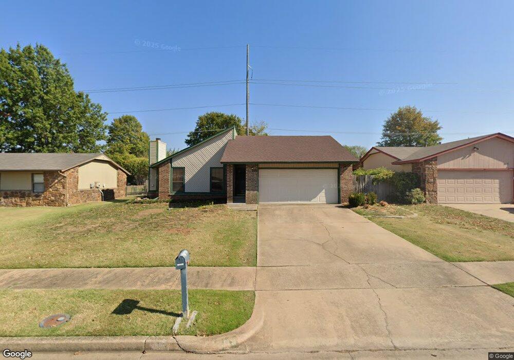 3119 S Maple Place, Broken Arrow, OK 74012 - photo 1