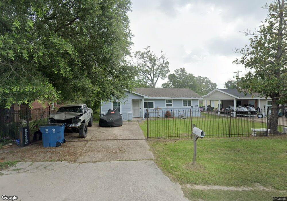 11710 Somerset Ln, Houston, TX 77093 - photo 1