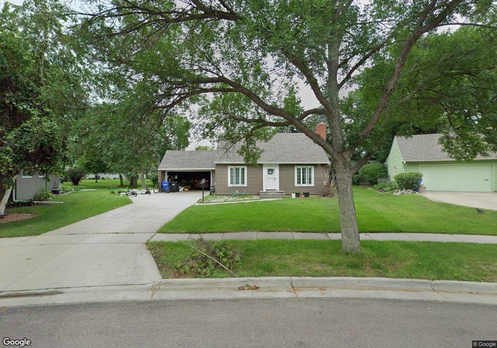 1726 Plumtree Rd N, Fargo, ND 58102 - photo 1