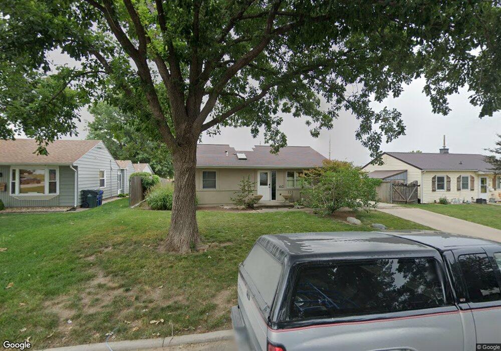 412 Linwood St SW, Cedar Rapids, IA 52404 - photo 1