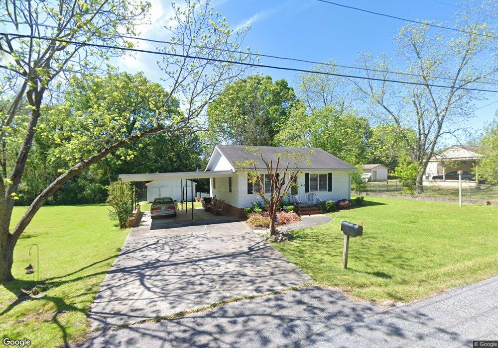 409 Taylor St, Barnesville, GA 30204 - photo 1