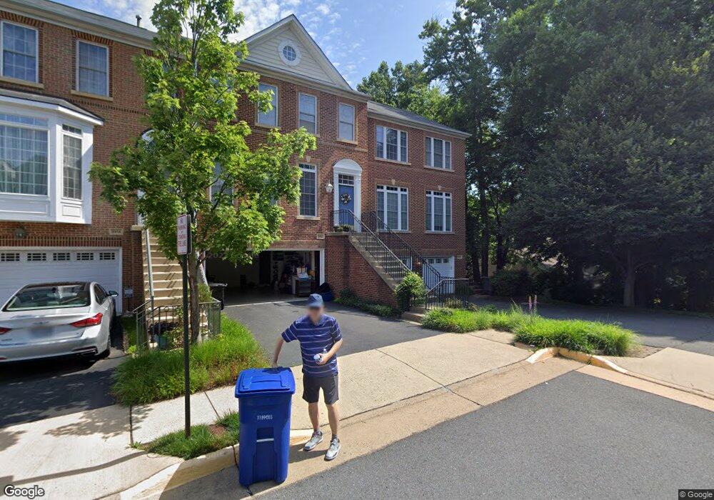 9910 Cyrandall Place, Oakton, VA 22124 - photo 1