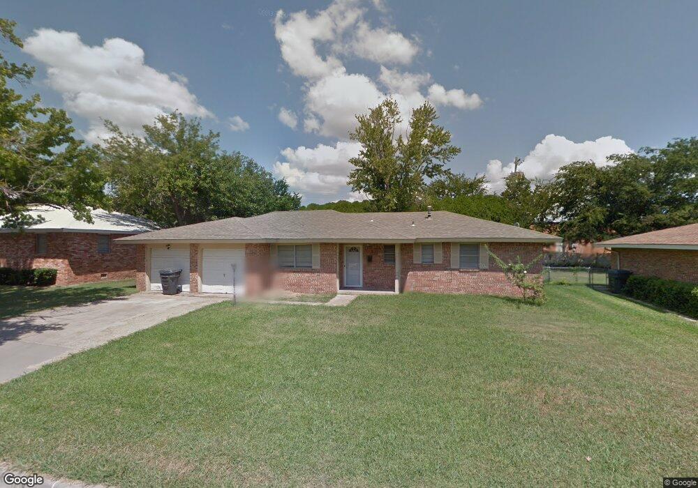 617 Campbell St, Ardmore, OK 73401 - photo 1