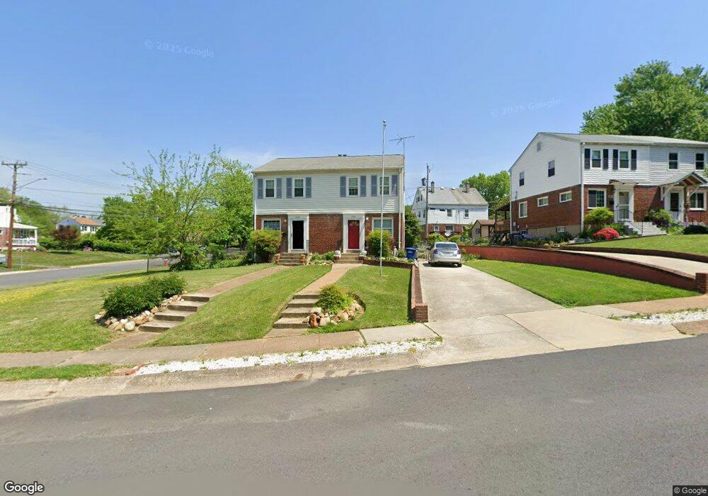 2238 Rollins Dr, Alexandria, VA 22307 - photo 1